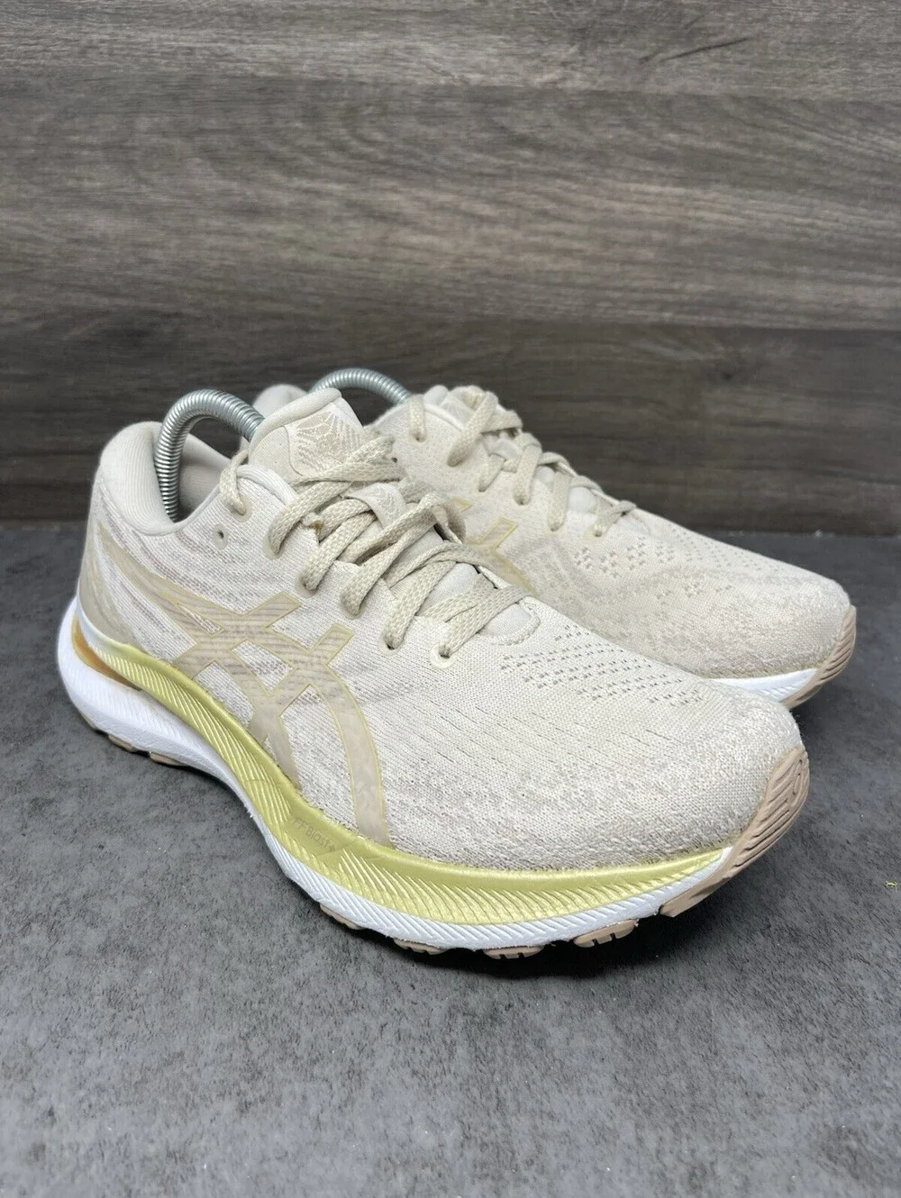 Asics Gel Kayano 29 Running Shoes Womens Size 9 Neutral Beige Athletic Trainer